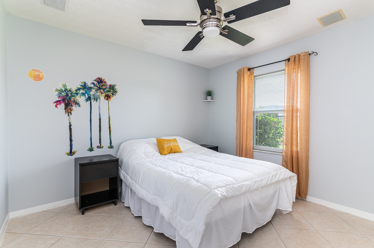 2号卧室-标准双人床