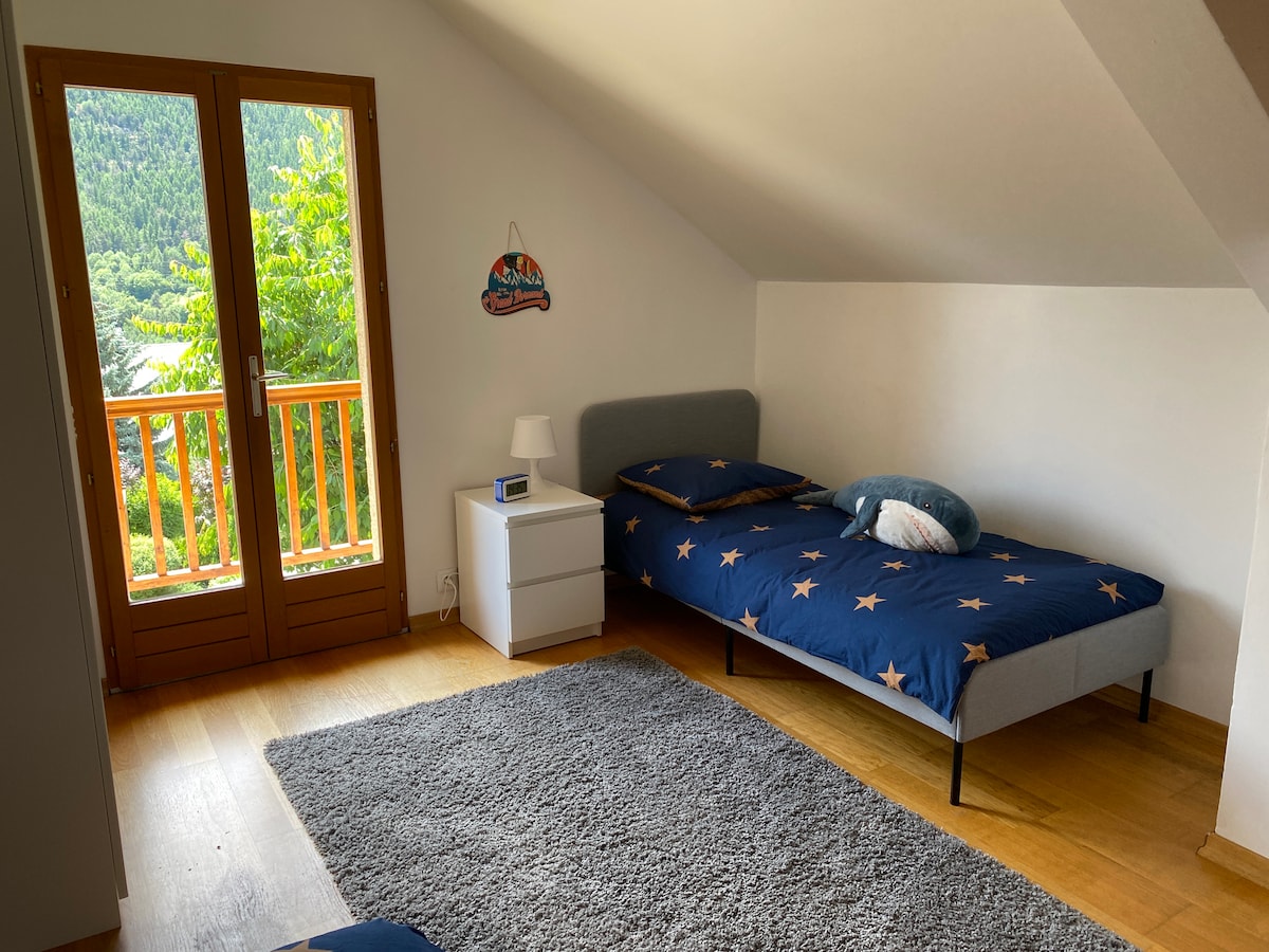 საძინებელი 3