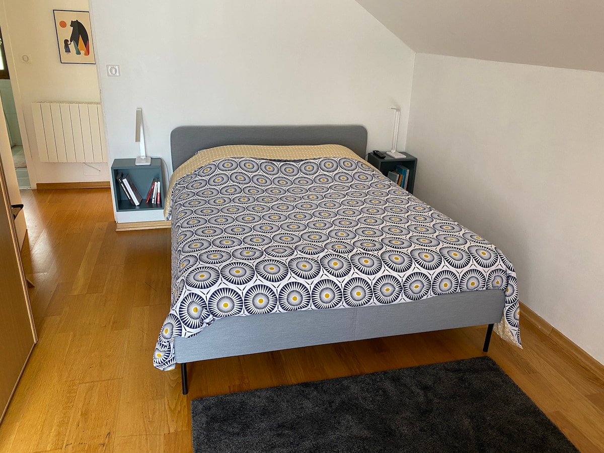 საძინებელი 1