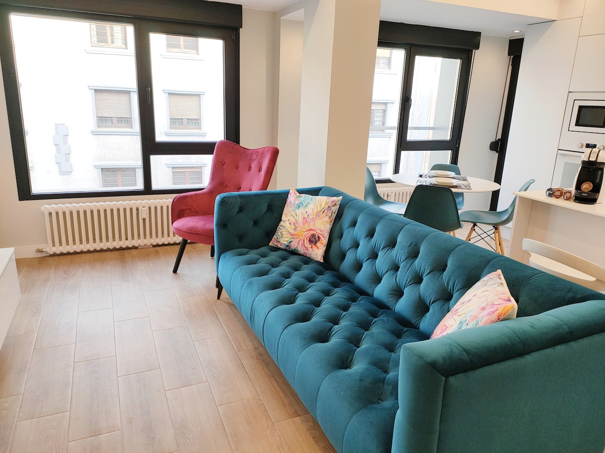 Popular Airbnb listing: Luxury apartment in the heart of the city, unbeatable location in Oviedo