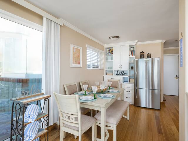 Ocean Front Beach Get Away w/ AC! gallery image 4