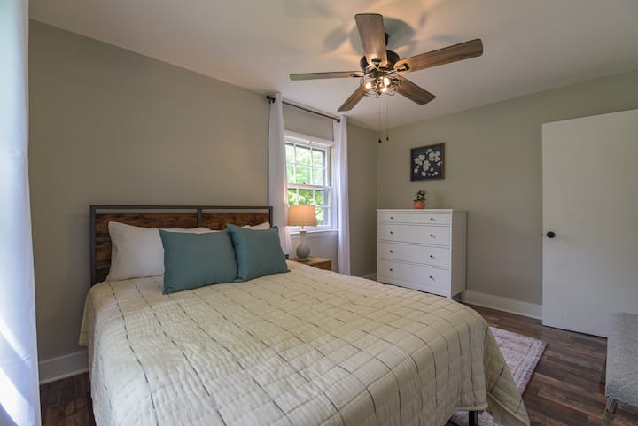 Second large bedroom with queen bedroom and plush bedding