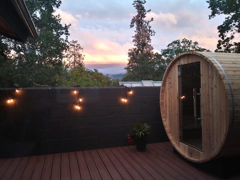 Gorgeous Cliffside Gorge View Mosier Home