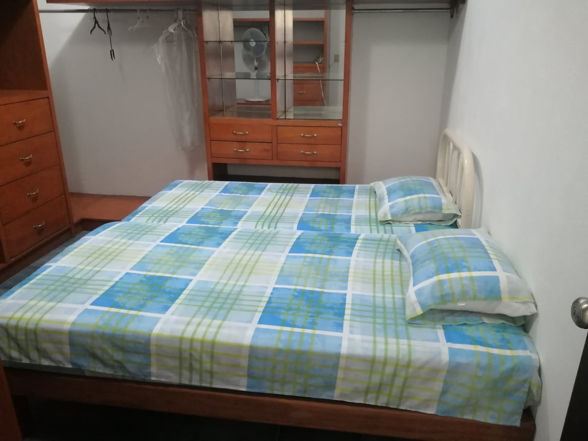 Dos camas individuales.