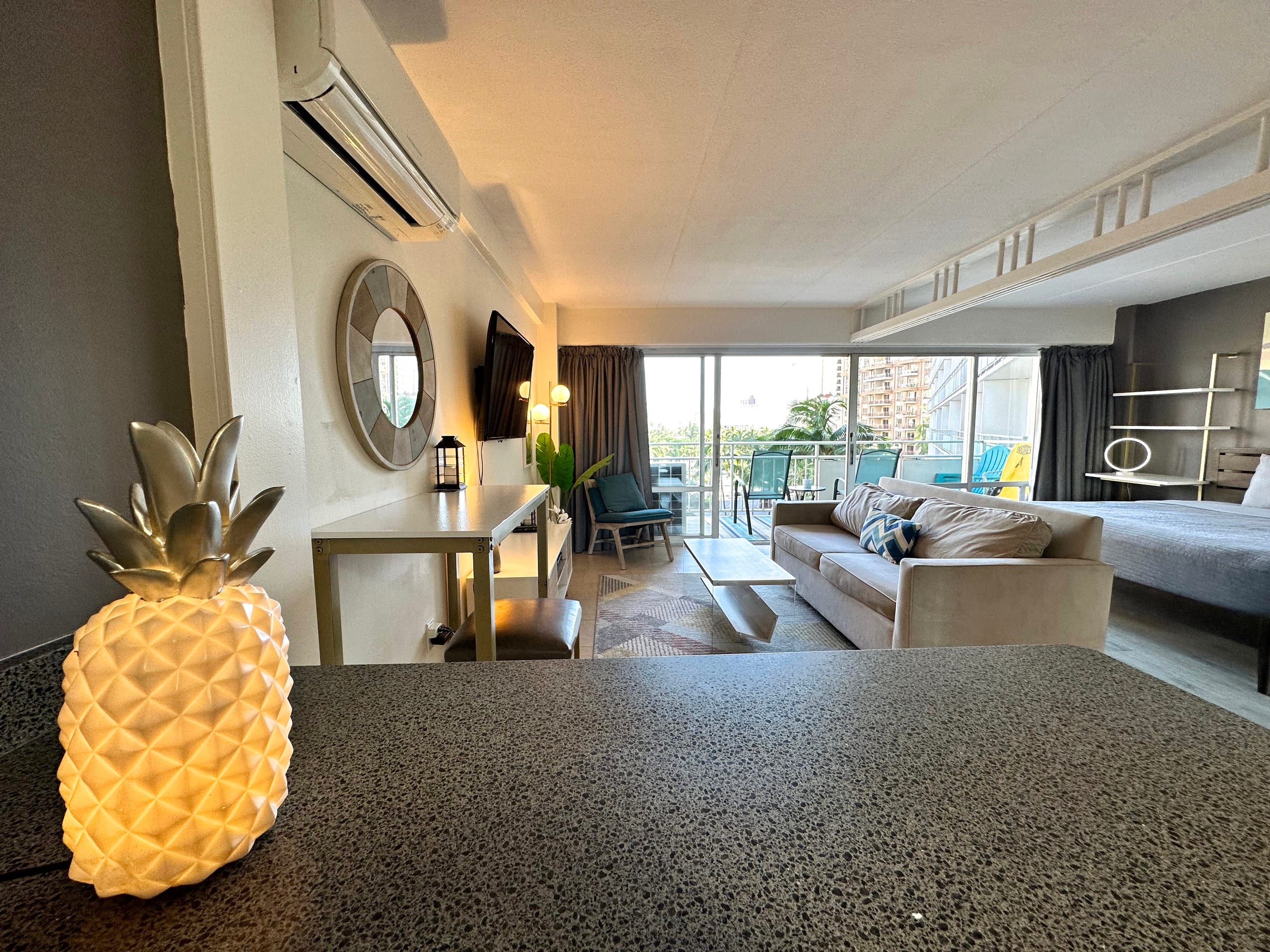 Condo in Honolulu · ★4.83 · 1 bedroom · 2 beds · 1 bath - Image 4