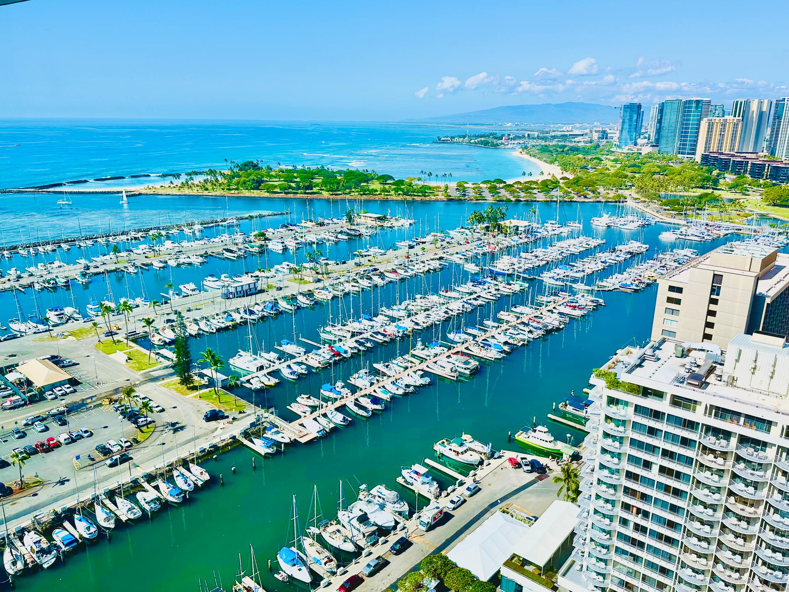 Condo in Honolulu · ★4.83 · 1 bedroom · 2 beds · 1 bath - Image 32