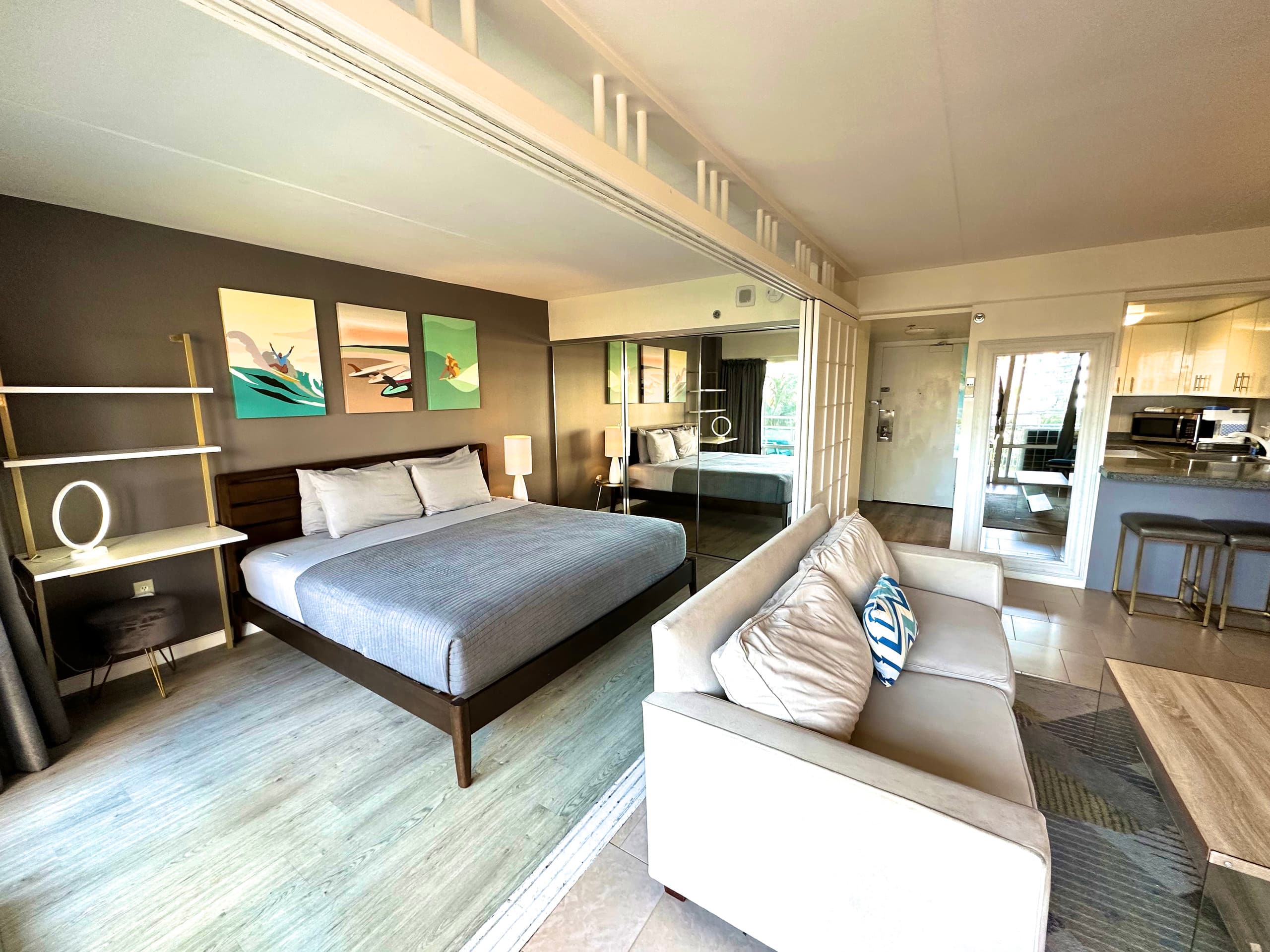 Condo in Honolulu · ★4.83 · 1 bedroom · 2 beds · 1 bath - Image 9