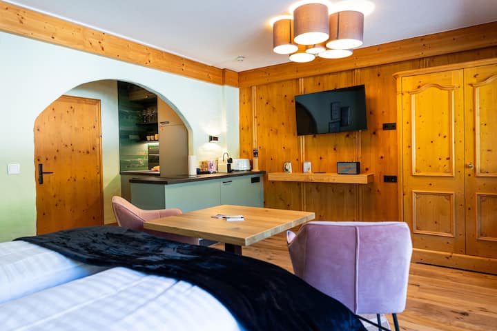 Studio Deluxe Mit Küche Und Balkon - Berwang