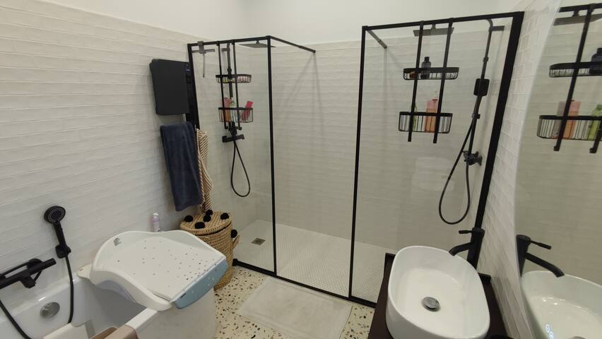 Maison avec piscine dans le centre de Bordeaux gallery image 4