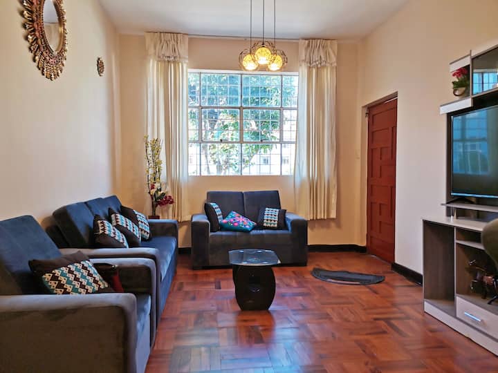 Spacious Ground-floor Apartment With Garden View - Cusco
