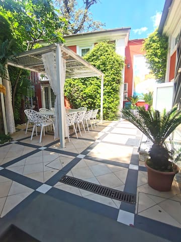 At the top faboulous terrace Florence gallery image 3