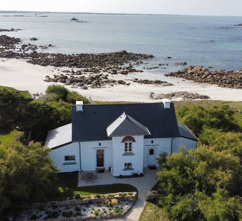 Villa Les Mouettes sea view, SAUNA, beach access