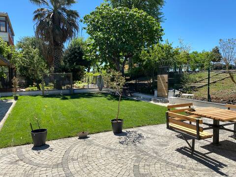 3BR Seaside Home Close to Train & City Park