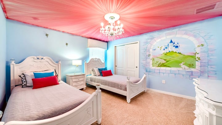 Mpangilio wa starehe wenye vitanda viwili pacha