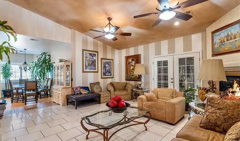 Wonderful Home – Pet friendly-5 Bedrooms/6 Beds