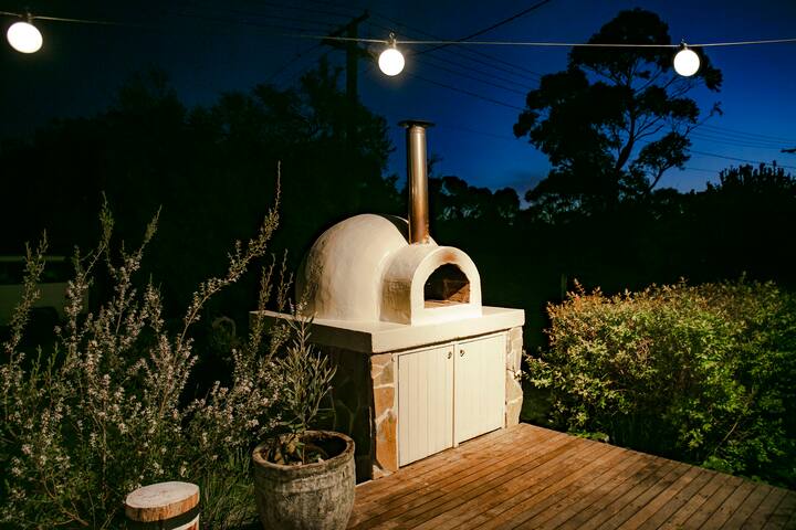 POINT LEO SURF SHACK gallery image 4