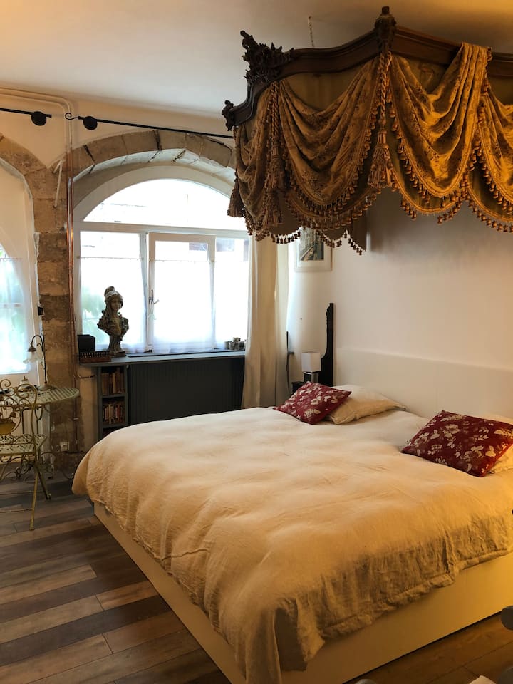 Chumba 1 kwenye ghorofa ya chini