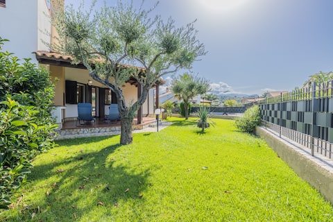 Successful Airbnb property: villecefalu. Also suitable for 2 families in Campofelice Di Roccella