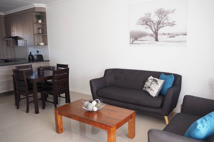 Or Tambo Self Catering, The Willows - Boksburg
