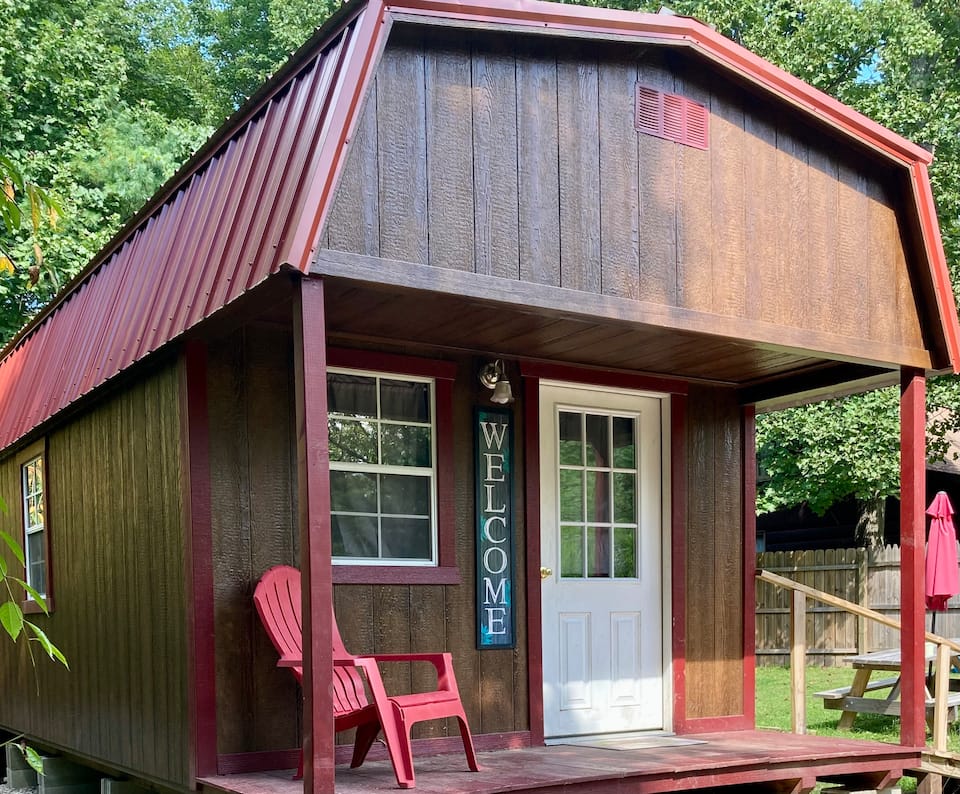 Hocking Hills Tiny Cabin
