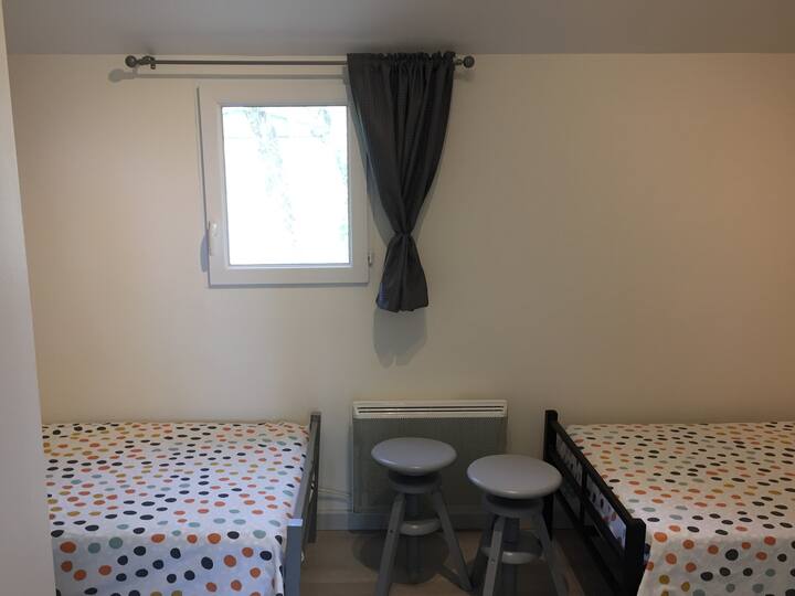 غرفة النوم 2