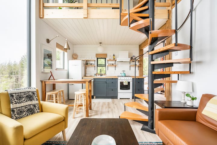 Jordan River Cedar House & Hot Tub no cleaning fee