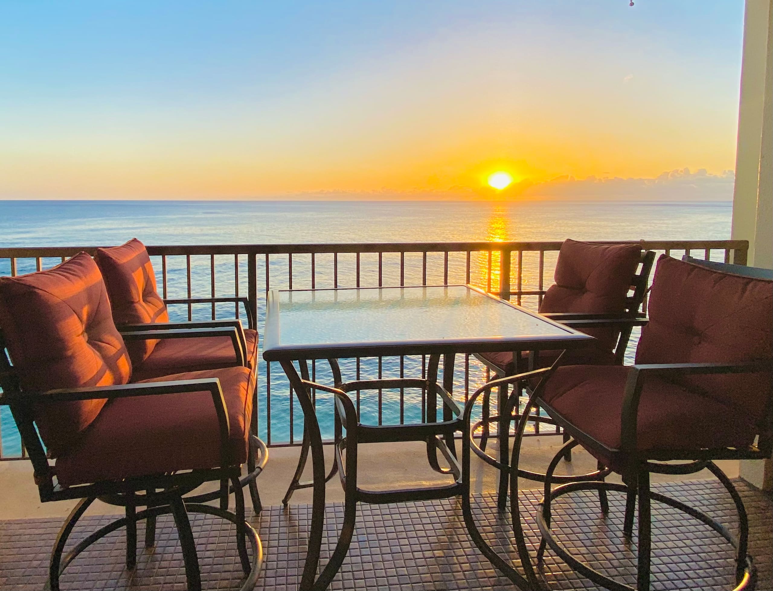 Condo in Waianae · ★4.83 · 1 bedroom · 2 beds · 1 bath - Image 2