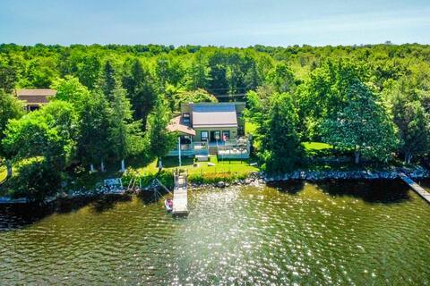 Modern Waterfront Cottage~8-10ppl~Best Sunsets!