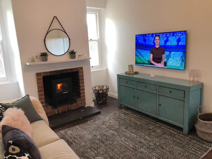 Sophie’s Cottage  Luxurious Adelaide Hills Retreat - Stirling SA, Australia