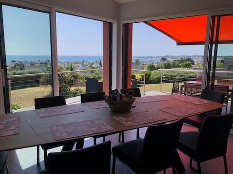 La Pyramide – Beautiful SEA VIEW – 8-min walk to the sea