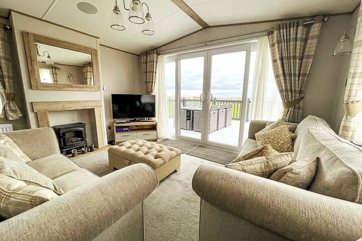 Luxury lodge with full sea views ref 20234BS