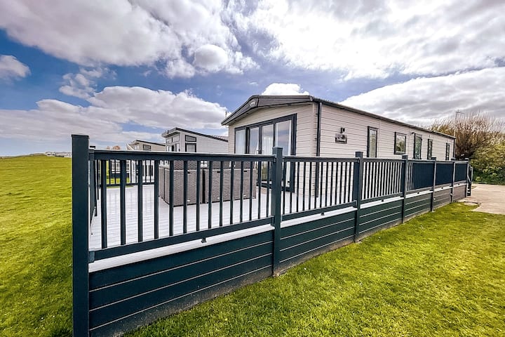 Luxury lodge with full sea views ref 20234BS