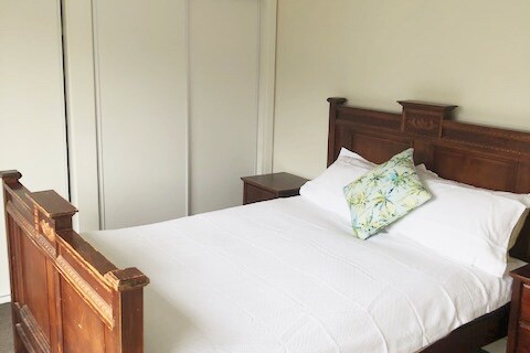 Spavaća soba 2 -Queen
