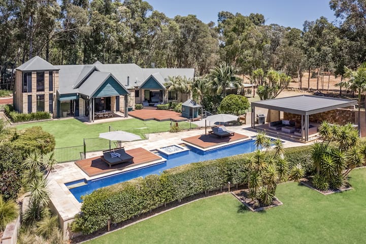 Villa Cathay – Yallingup rural retreat