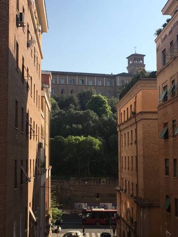 Moderno Appartamento al Circo Massimo gallery image 3