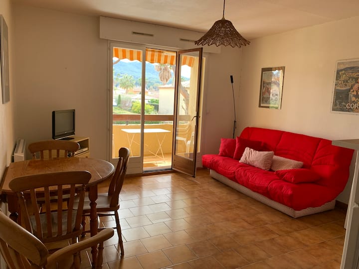 Idéalement Situé Aux Lecques - Saint-Cyr-sur-Mer