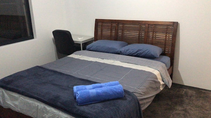 غرفة النوم 1