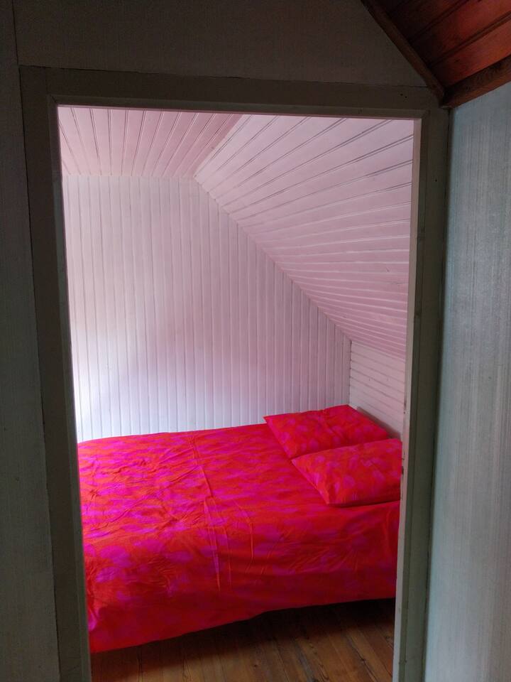 Спалня 1 с голямо единично легло