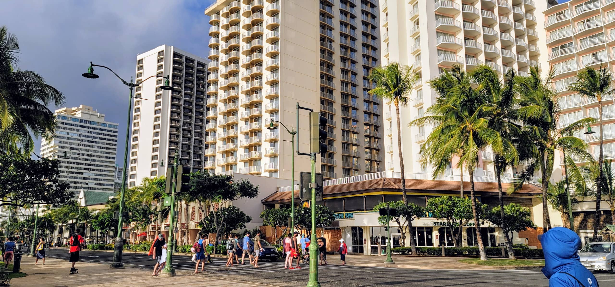 Condo in Honolulu · ★4.84 · 1 bedroom · 2 beds · 1 private bath - Image 9