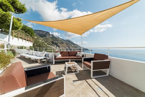 Annuncio Airbnb popolare: Villa of the President a Praiano