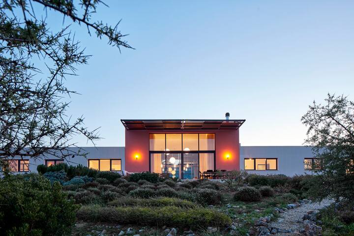 Villa Longhouse-Pool-Sauna-Gym-Panoramic Seaview gallery image 2