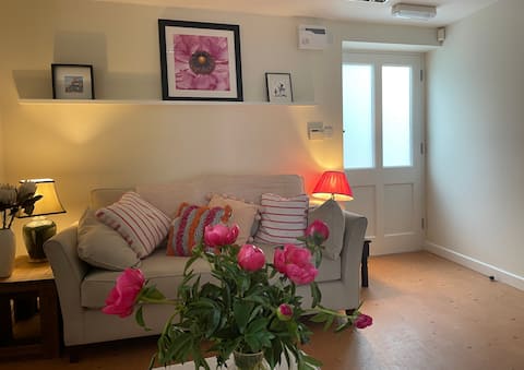 The Locke Inn - at the heart of historic Oundle.