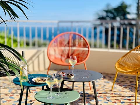 Propriété Airbnb réussie: Apartment with panoramic view of Nice Baie des Anges à Nice