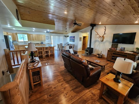 Star Valley Retreat with large deck and game room