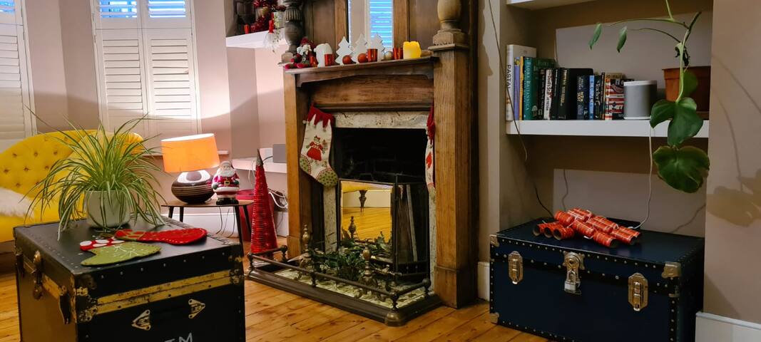 Wow space | 5 bed | mins to tube + FREE breakfast| gallery image 5