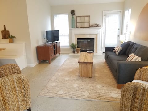Top Airbnb: ~ NEWLY RENOVATED 3BR/2BA HOME IN SUMMERVILLE SC ~ in Summerville