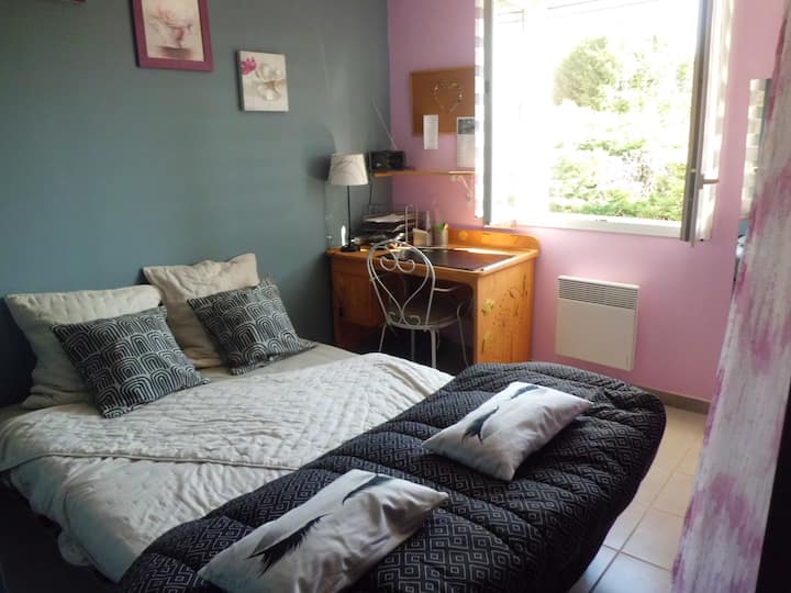 שולחן חדר שינה 2 גישה ישירה לאינטרנט או Wi - Fi