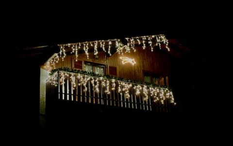 Chalet Cuddles in Woods | Sport, Nature & Relax.