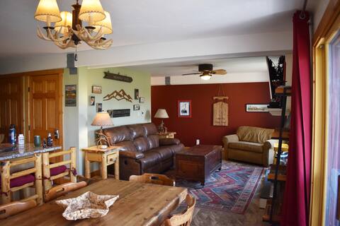 Successful Airbnb property: Spectacular Yampa Views in Updated Condo in Steamboat Springs