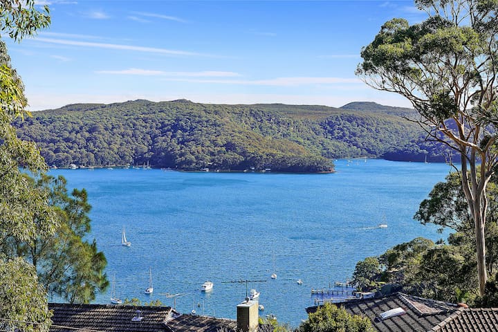 The Shangri-La in Bilgola Plateau – Stunning views